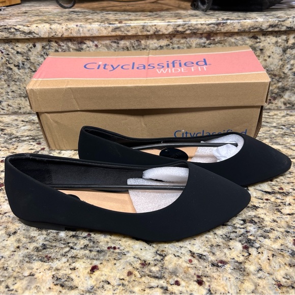 Cityclassified Elegant Black Women's flats - Picture 5 of 10